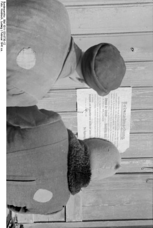 Poland - Ziechnau - Jews in front of a notice