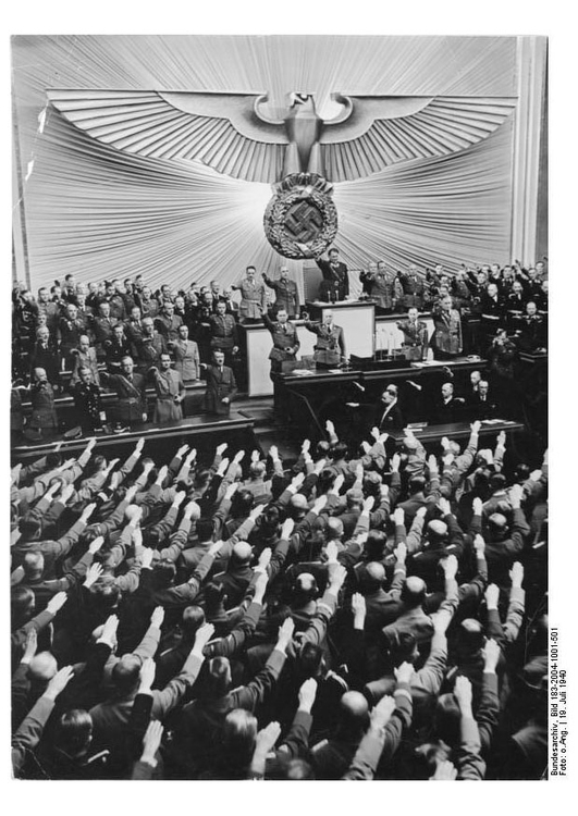 Photo Reichstag Meeting