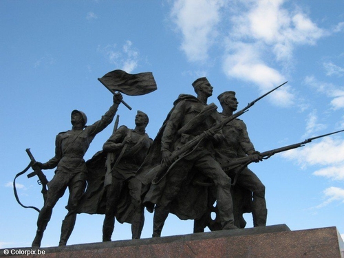 Victory Square 4