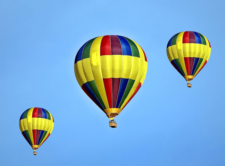 Coloring page hot air balloons