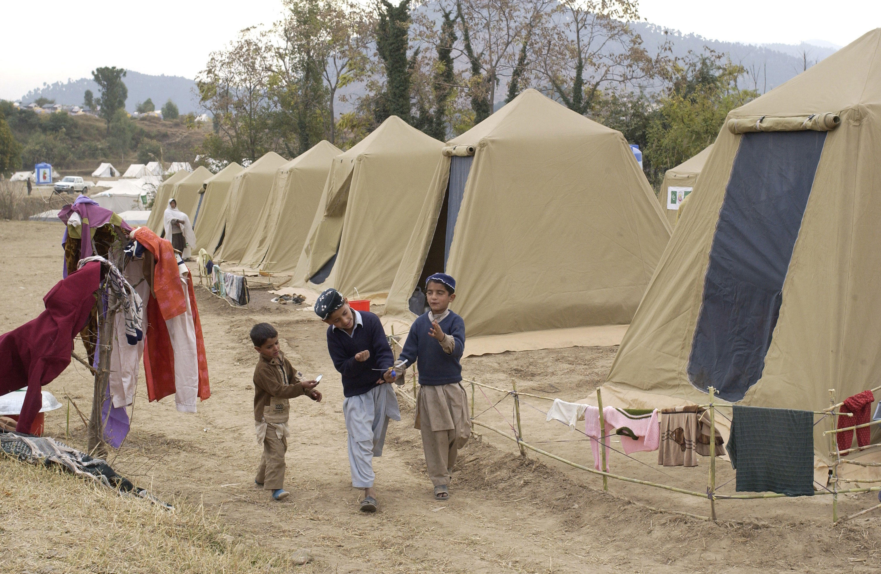 refugee camp - pakistan Photo refugee camp - pakistan