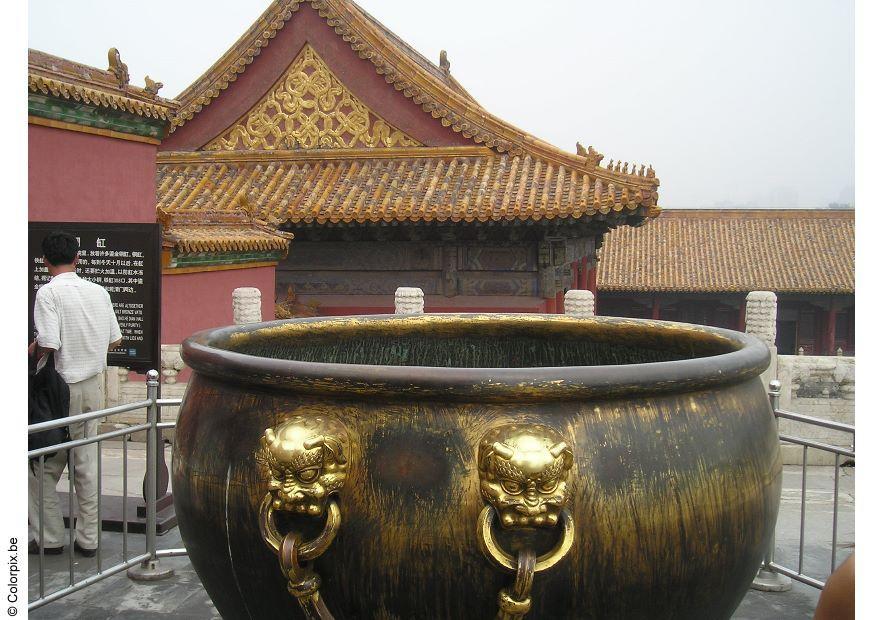 water bucket, forbidden city Photo water bucket, forbidden city
