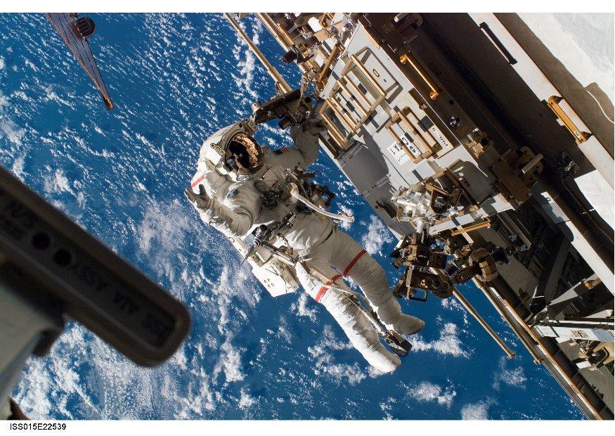 astronaut at space station Photo astronaut at space station