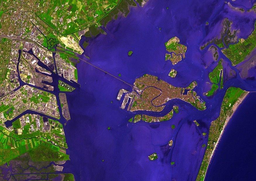 satelite photo venice Photo satelite photo venice