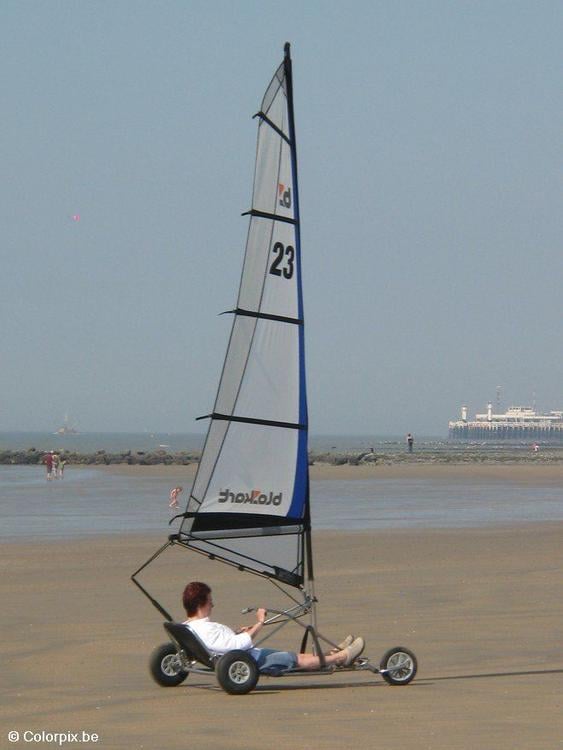 beach sailing 1