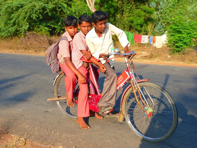 Photo children on bicycle
