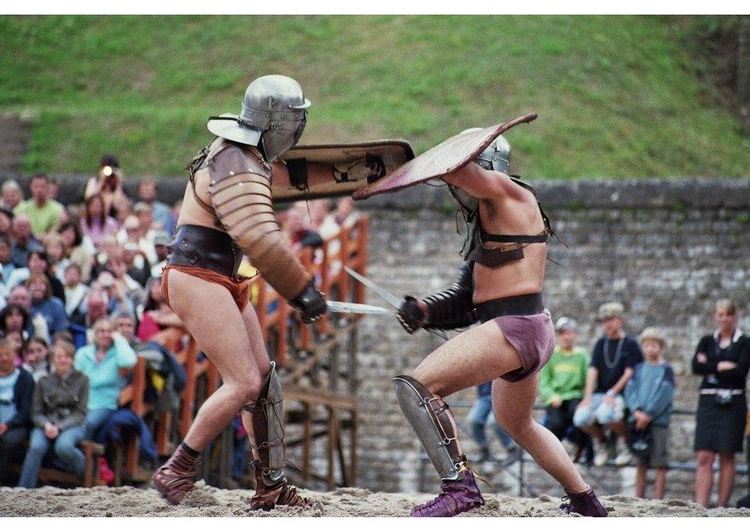 Photo gladiators