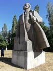 Lenin Sofia statue