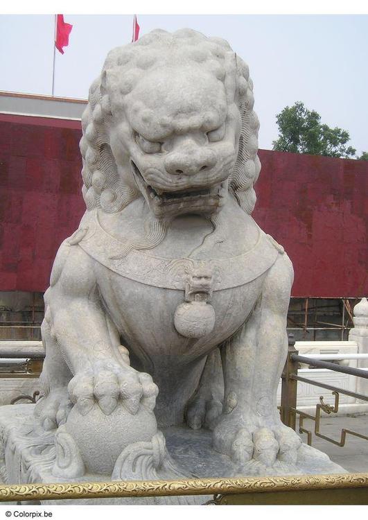 statue, entrance Forbidden City