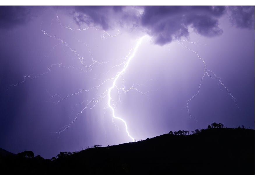 Photo thunderstorm -lightning