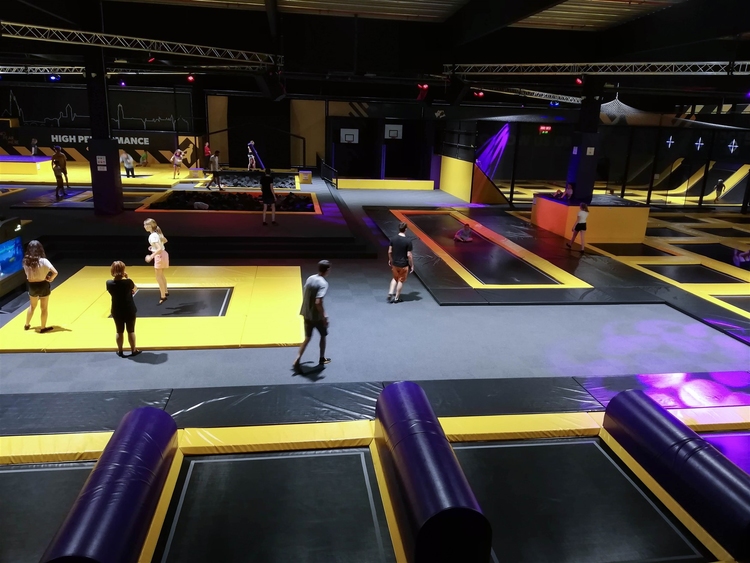 Photo trampoline park